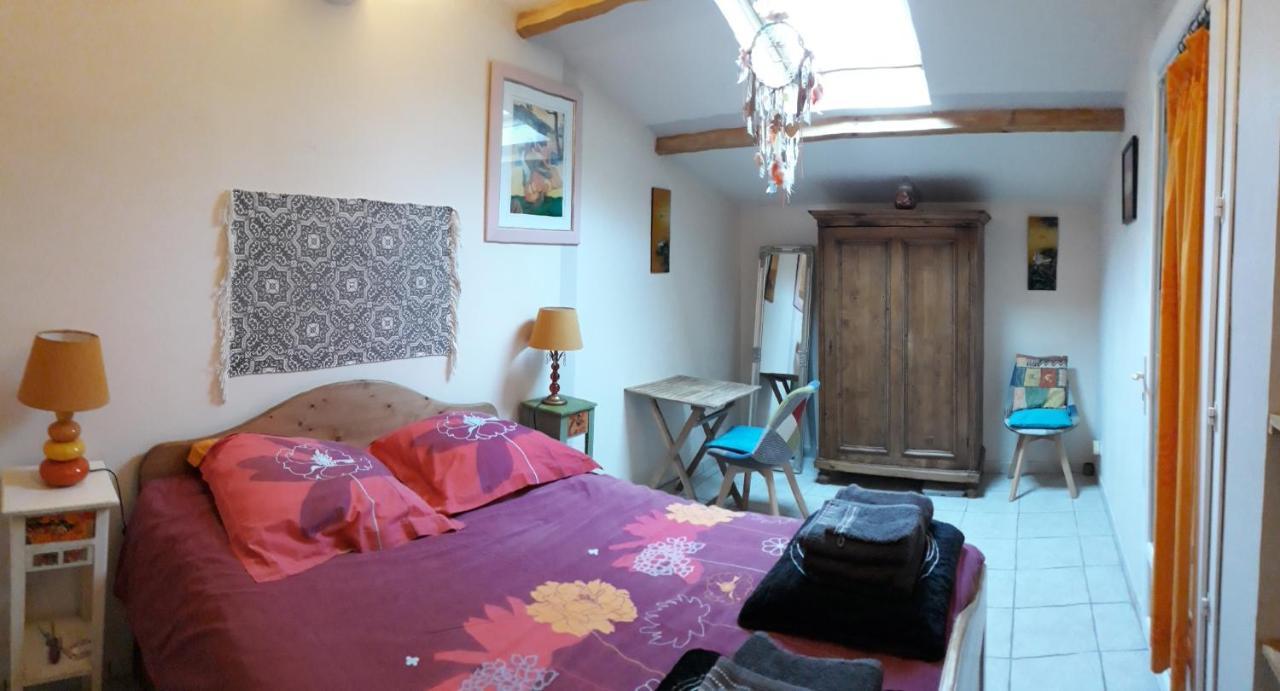 Patin Couffin Hotel Puyloubier Buitenkant foto