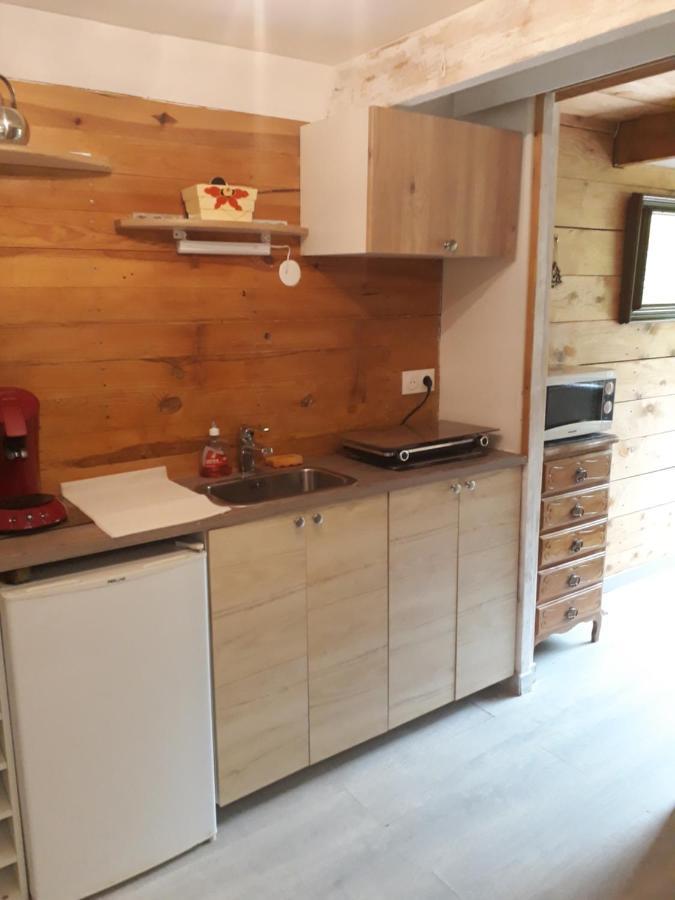 Patin Couffin Hotel Puyloubier Buitenkant foto